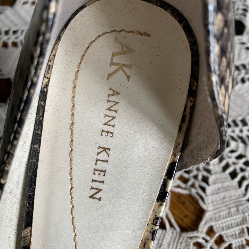 Anne Klein Python Heels - Picture 6 of 7